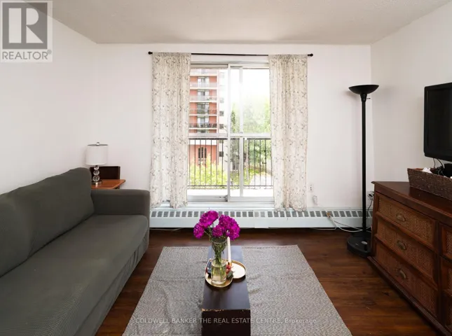 404 - 1690 VICTORIA PARK AVENUE, Toronto (Victoria Village), Ontario M1R1R1