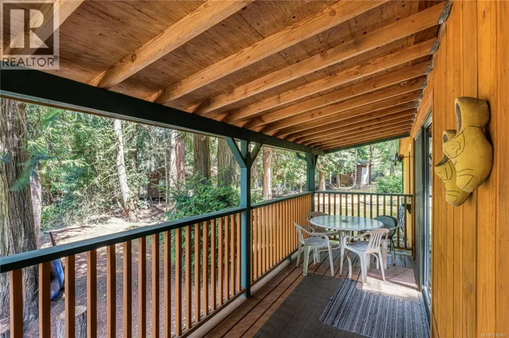 1132 Pat Burns Ave, Gabriola Island, British Columbia V0R1X2