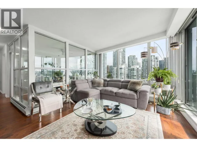 1201 1228 MARINASIDE CRESCENT, Vancouver, British Columbia V6Z2W4