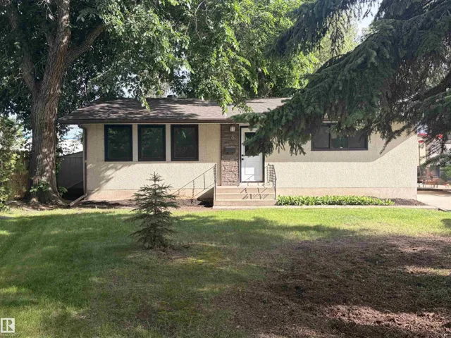 8 SAVOY PL, St. Albert, Alberta T8N0J3