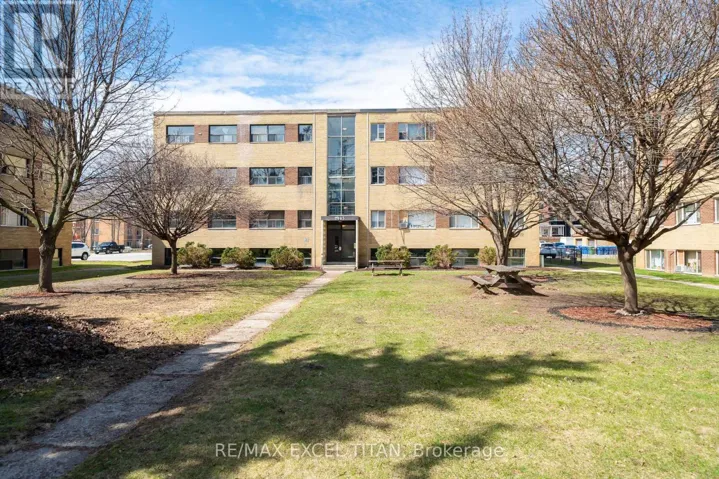 2 - 799 ROBINSON STREET, Burlington (Brant), Ontario L7R2L4