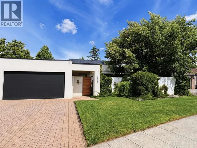 1922 Glen Gary Drive, Kamloops, British Columbia V2E1R4