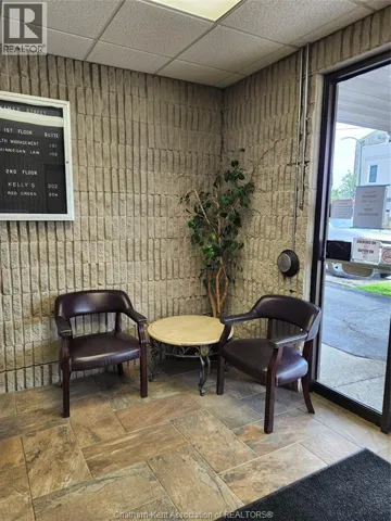 75 Thames STREET, Chatham, Ontario N7L1S4