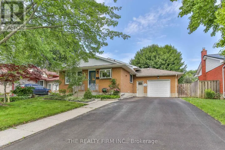 13 VANBUSKIRK DRIVE, St. Thomas, Ontario N5R4Z1