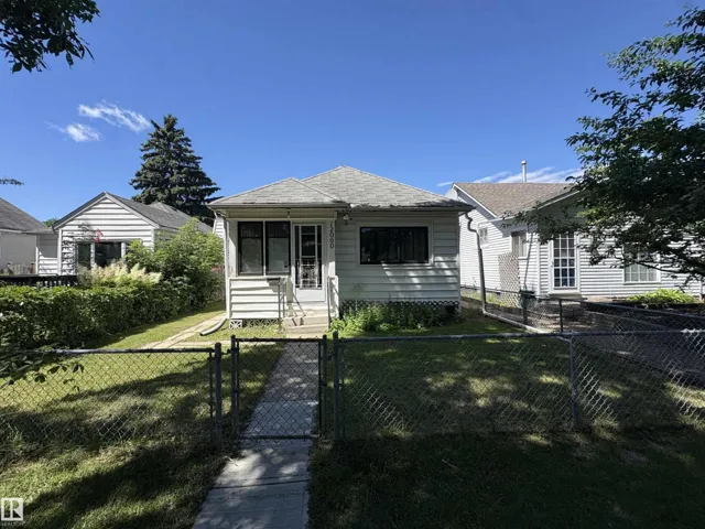 12060 94 ST NW NW, Edmonton, Alberta T5G1J7