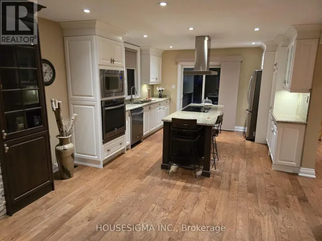 12020 WOODBINE AVENUE, Whitchurch-Stouffville, Ontario L4A2K3