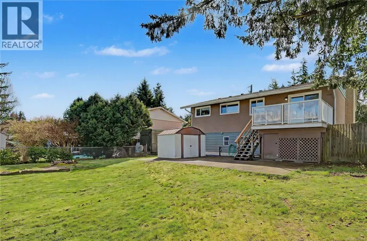 480 4th Ave, Campbell River, British Columbia V9W3W8