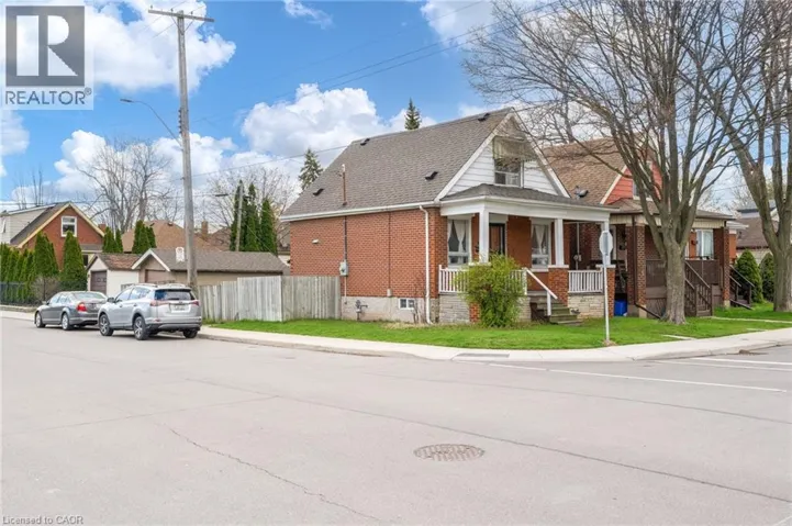 118 CAMERON Avenue N, Hamilton, Ontario L8H4Z2