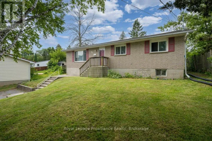 92 WALLBRIDGE CRESCENT, Belleville (Belleville Ward), Ontario K8P1Z4