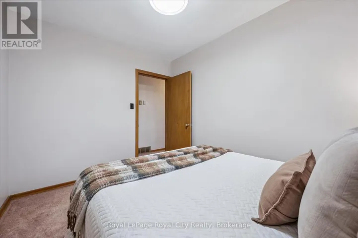 780