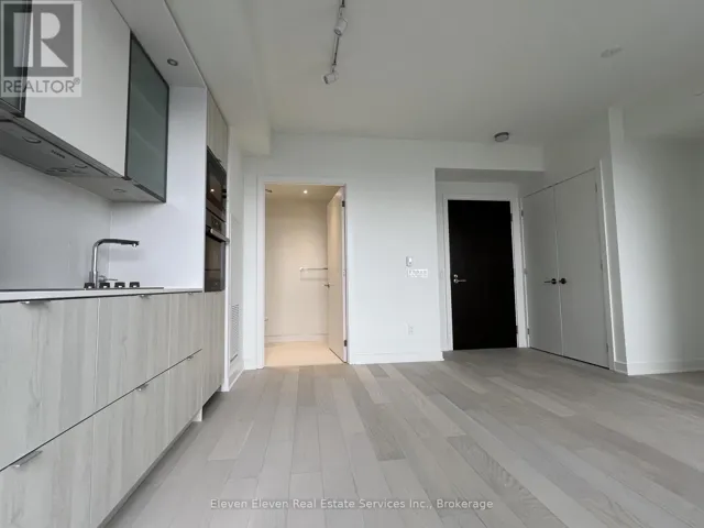 2402 - 11 YORKVILLE AVENUE, Toronto (Annex), Ontario M4W1L2