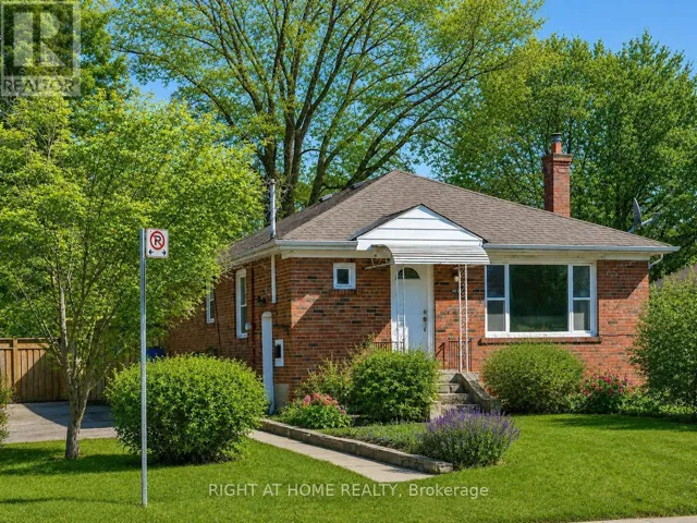 48 LONEY AVENUE, Toronto (Downsview-Roding-CFB), Ontario M3L1E9