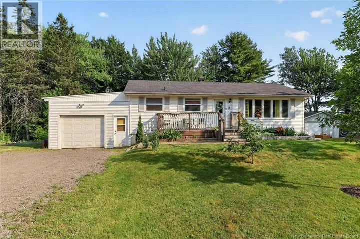 2 Pleasantview Street, Lutes Mountain, New Brunswick E1G2S6
