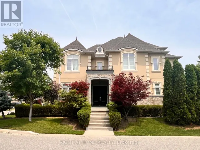 11 FAIRMONT CLOSE, Brampton (Credit Valley), Ontario L6Y2Y3