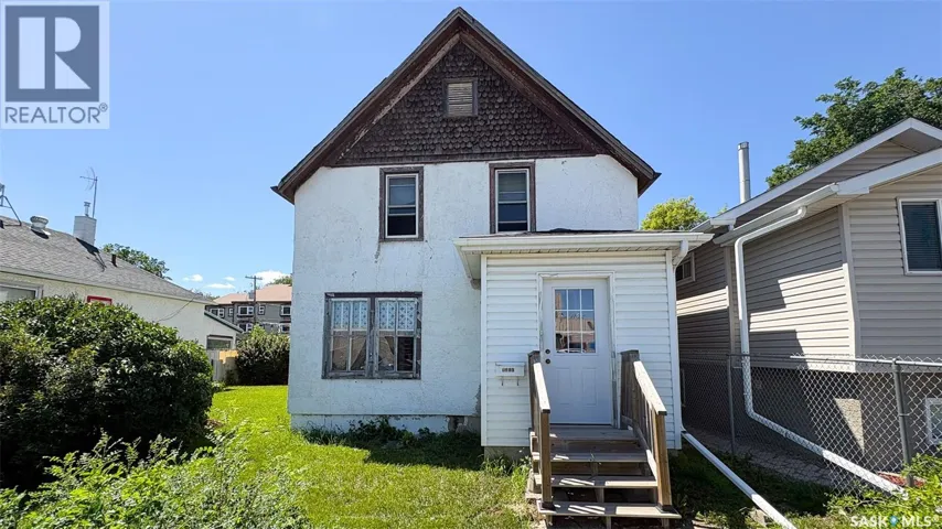 1310 ANGUS STREET, Regina, Saskatchewan S4T1Y8