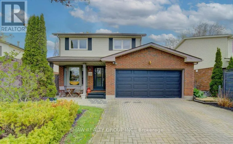 108 CLEARWATER CRESCENT, Waterloo, Ontario N2V1L8