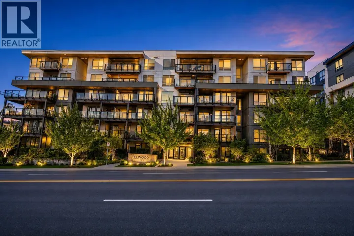 212 707 COMO LAKE AVENUE, Coquitlam, British Columbia V3J0J5