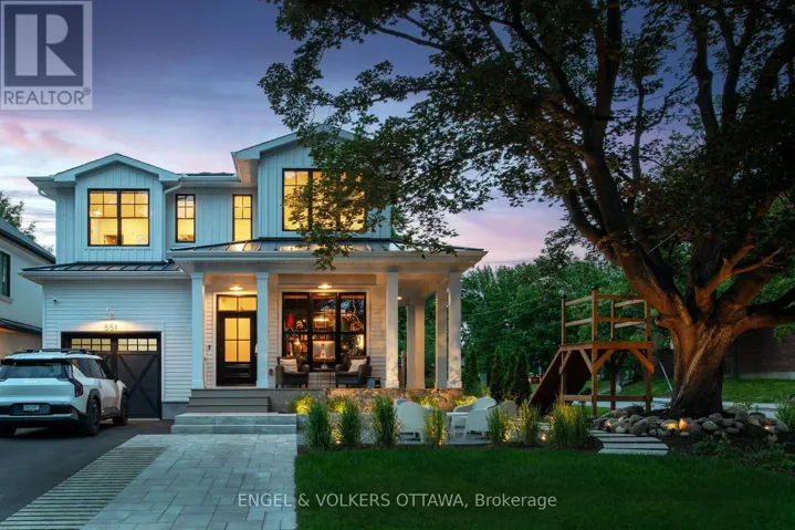 551 HILLCREST AVENUE, Ottawa, Ontario K2A2N1
