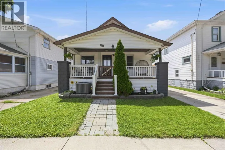 251 HARKNESS STREET, Sarnia, Ontario N7T3H5