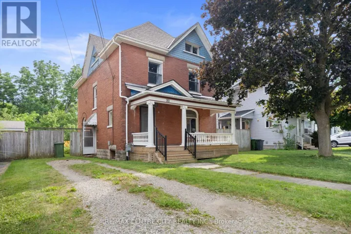 30 OWAISSA STREET, St. Thomas, Ontario N5P1T2