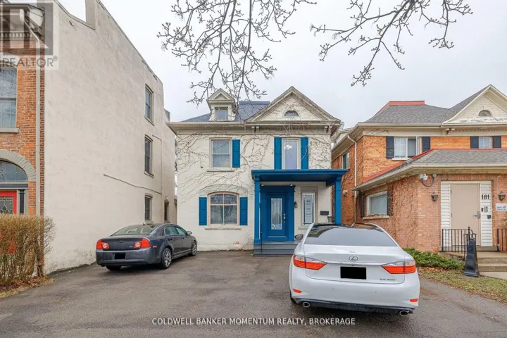 UPPER - 179 KING STREET, St. Catharines (Downtown), Ontario L2R3J5