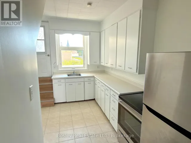2 - 50 SYKES STREET N, Meaford, Ontario N4L1R2