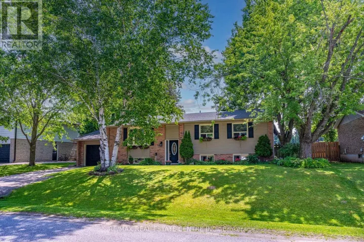 13 DOUGLAS CRESCENT, Erin, Ontario N0B1Z0