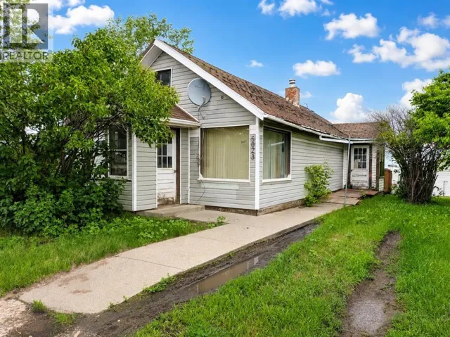 5023 46 Avenue, Spirit River, Alberta T0H3G0