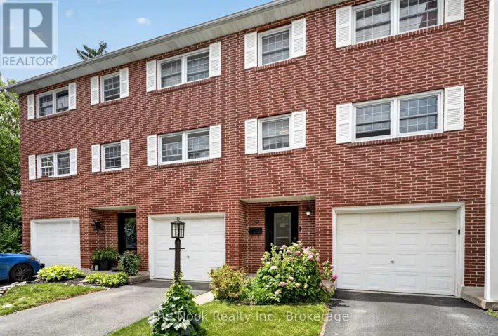 12 - 91 LIVINGSTON AVENUE, Grimsby (Grimsby West), Ontario L3M1L4