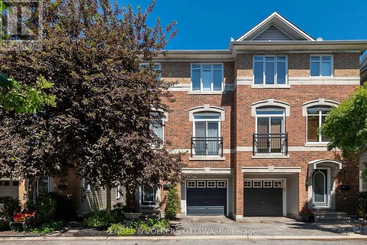 210 WEST VILLAGE PRIVATE, Ottawa, Ontario K1Z1E4