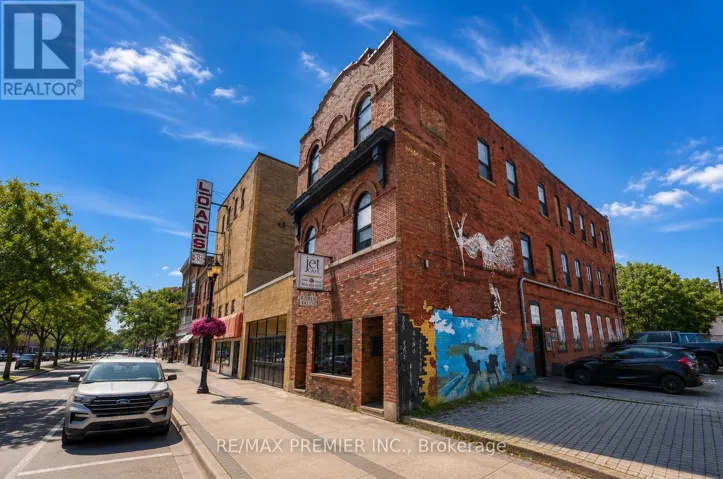 184 KING STREET E, Hamilton (Beasley), Ontario L8N1B4