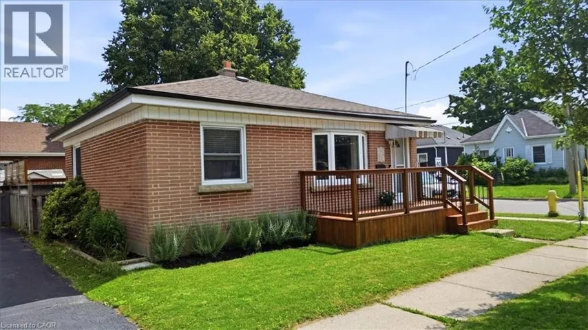 166 CATHARINE Avenue, Brantford, Ontario N3T1Y7