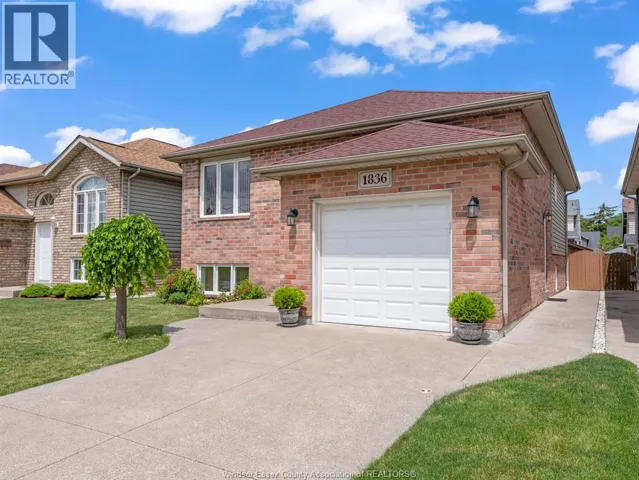 1836 SHEPHERD, Windsor, Ontario N8Y1T5