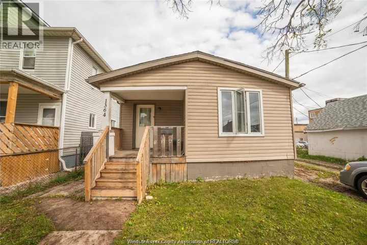 1364 MCKAY AVENUE, Windsor, Ontario N9B2B2