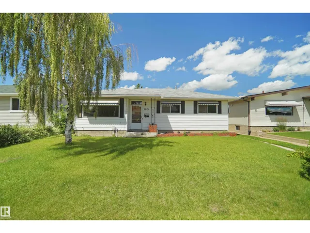 7804 143 AV NW, Edmonton, Alberta T5C2R1