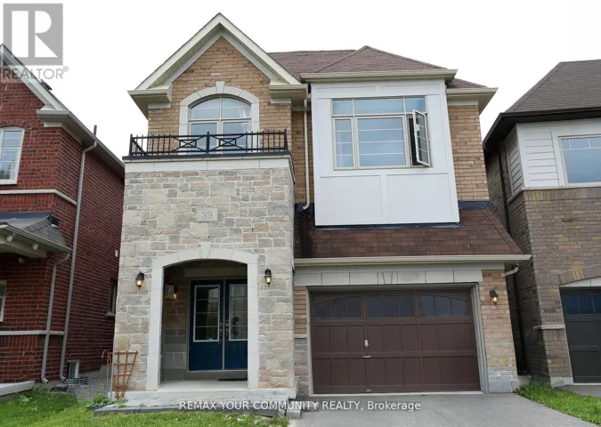 39 KAVANAGH AVENUE, East Gwillimbury (Sharon), Ontario L9N0P6