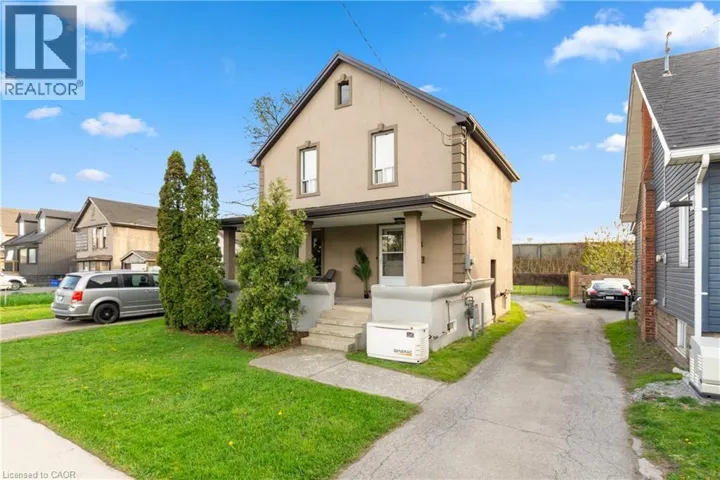 204 BEACH Boulevard, Hamilton, Ontario L8H6V9