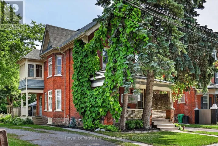 121 ROMAINE STREET, Peterborough (Town Ward 3), Ontario K9J2C1