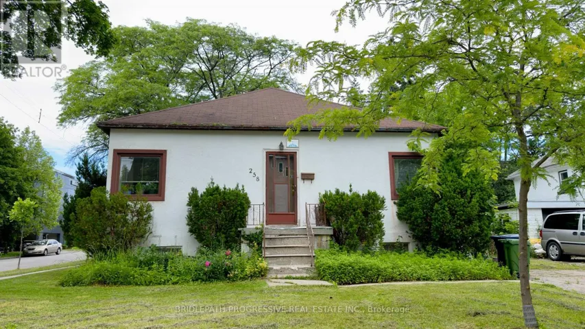 258 BOGERT AVENUE, Toronto (Lansing-Westgate), Ontario M2N1L3
