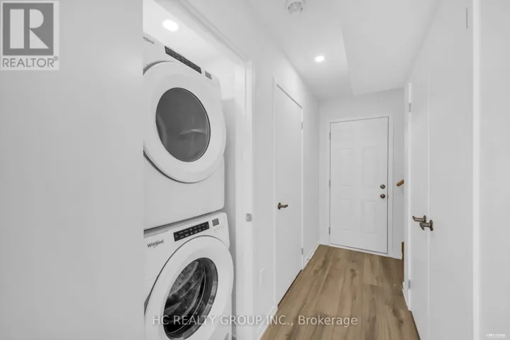 95 CRIMSON FOREST DRIVE, Vaughan (Patterson), Ontario L6A5C6