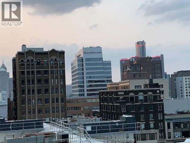 150 PARK STREET West Unit# 807, Windsor, Ontario N9A7A2