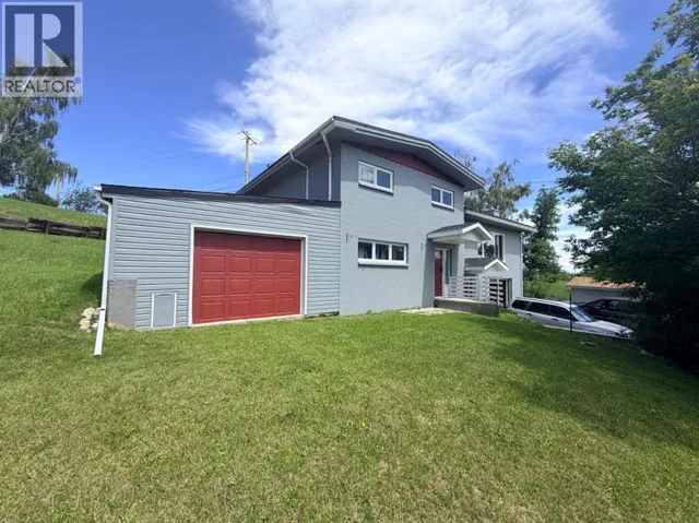 771 Dundas Street, Pincher Creek, Alberta T0K1W0