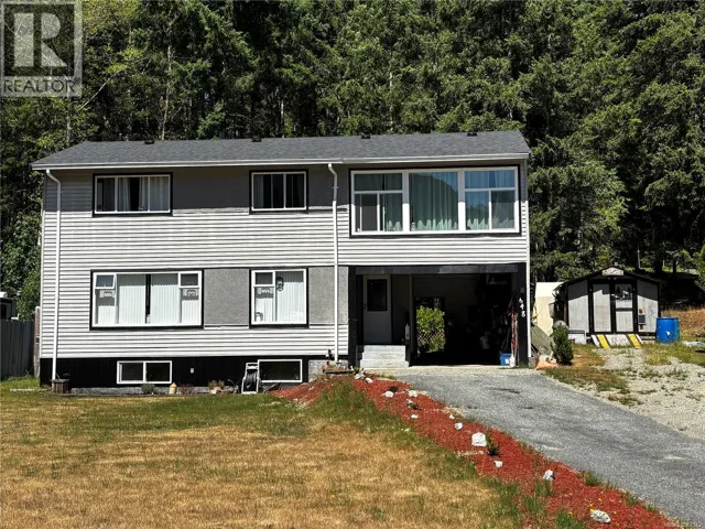 648 Nimpkish Dr, Gold River, British Columbia V0P1G0