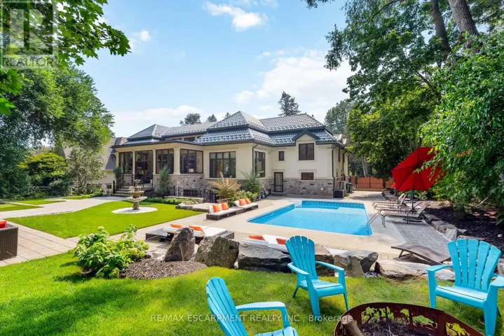 539 OLD POPLAR ROW, Mississauga (Clarkson), Ontario L5J2N9