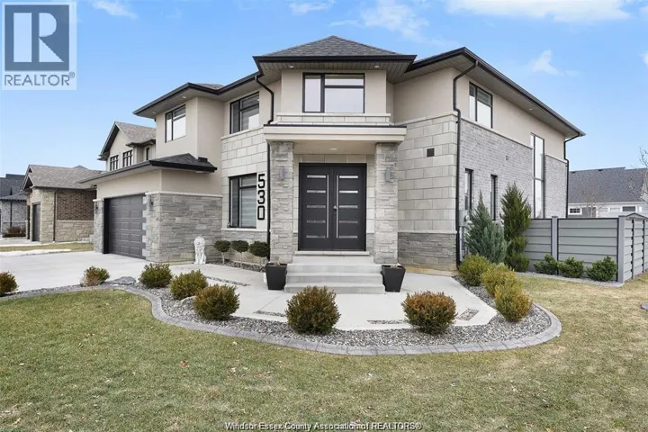 530 DONLON, LaSalle, Ontario N9J3Y3