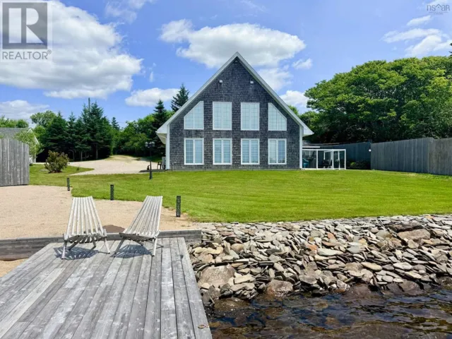 65 Tom's Way, Darlings Lake, Nova Scotia B5A5A8