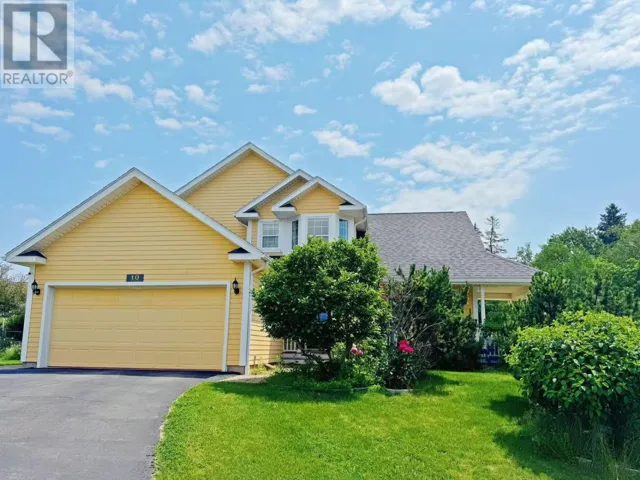 10 ELI COURT E, Charlottetown, Prince Edward Island C1E2L4