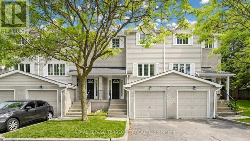 2 - 700 CHAMPLAIN BOULEVARD, Cambridge, Ontario N1R8K1