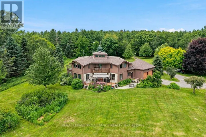2576 HOWE ISLAND DRIVE, Frontenac Islands (Howe Island), Ontario K7G2V6
