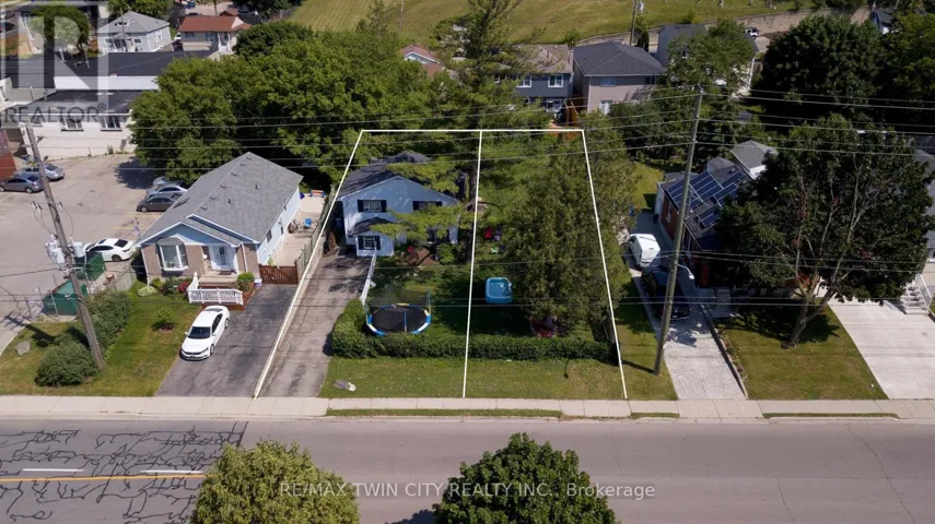 13 BROOKLYNE ROAD, Cambridge, Ontario N1R1C4